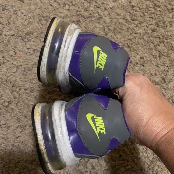 Nike shoes  - Picture 5 of 5